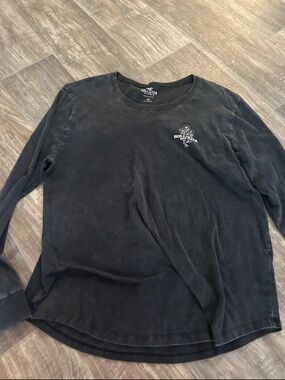 Hollister Black Long-Sleeve Crewneck with Small Chest Graphic